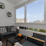 Zozo, Modern Two-bedroom 公寓 *