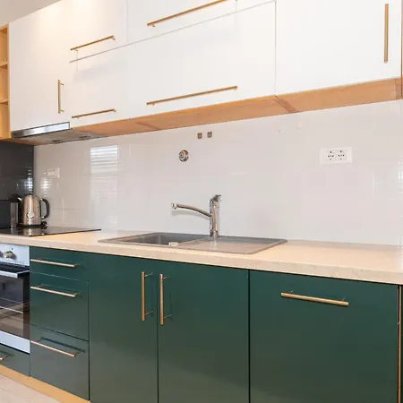 Zozo, Modern Two-bedroom 아파트