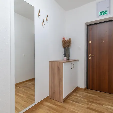 شقة Zozo, Modern Two-bedroom سبليت