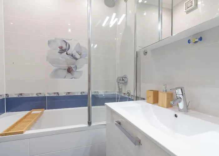 Zozo, Modern Two-bedroom アパート *