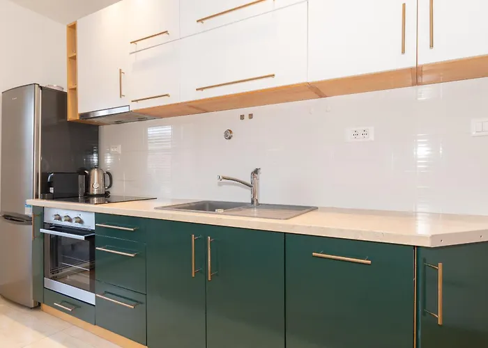 Zozo, Modern Two-bedroom アパート