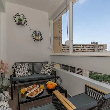 Apartment Zozo, Modern Two-bedroom
